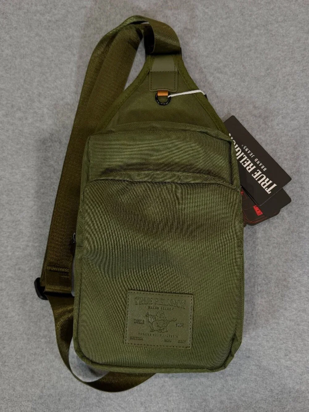 True Religion Unisex Olive Green Crossbody Sling Bag Pockets Adjustable NWT